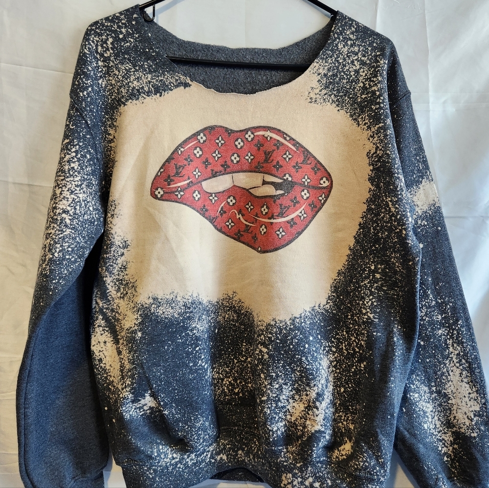 LV Lip Design Sweatshirt